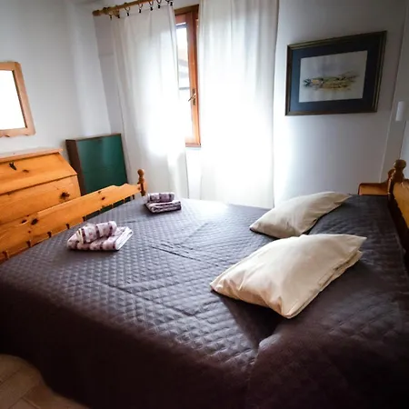 Schiera, 150m Dal Mare Apartment Badesi