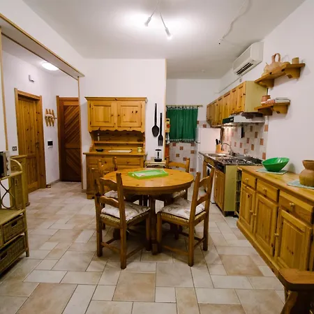Apartment Schiera, 150m Dal Mare